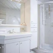 596056861.jpg