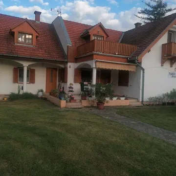 A HÁZ KÉPE 2.jpg